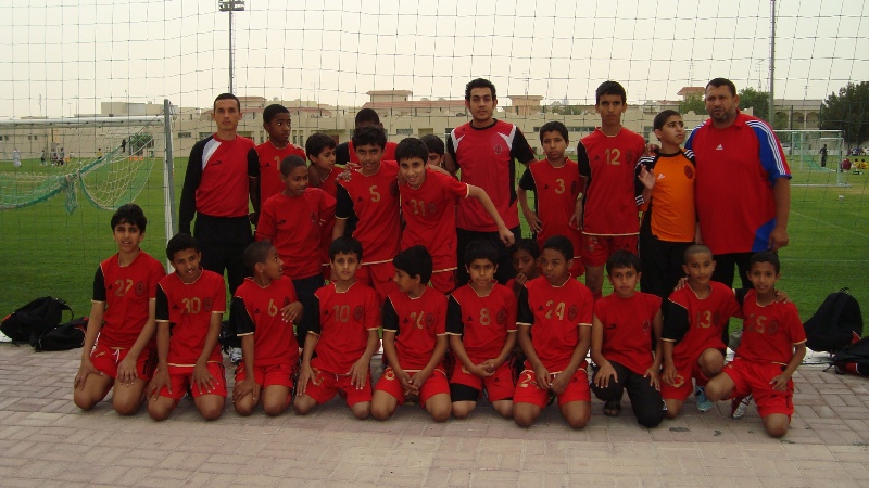 Gustavo Silva com o Sub-13 do Al-Rayyan, Foto: Arquivo pessoal