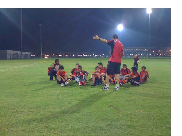 Gustavo Silva com o Sub-13 do Al-Rayyan, Foto: Arquivo pessoal