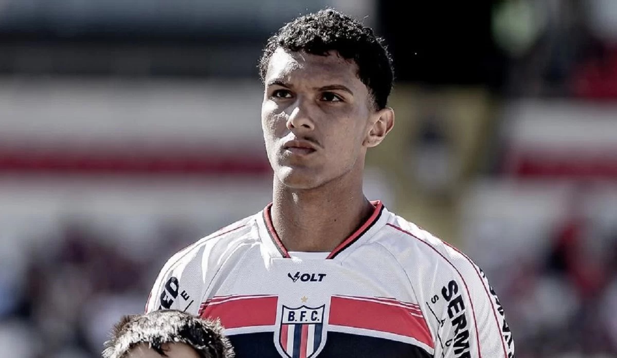 João Costa chegou ao Botafogo em 2019 (Foto: reprodução/Instagram)