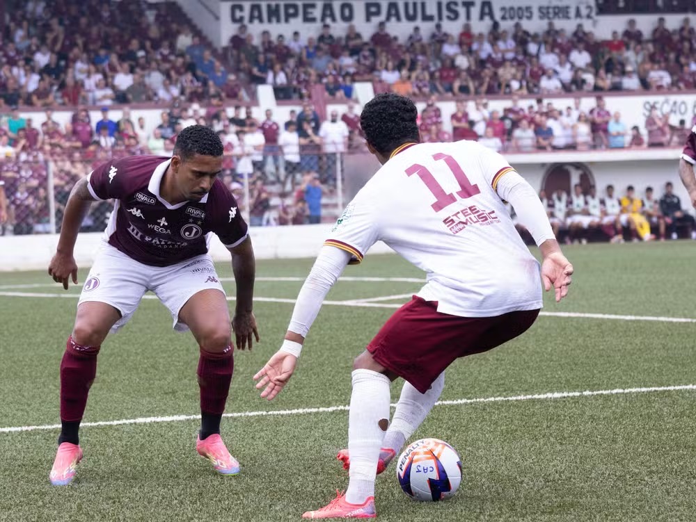 Lance de Juventus-SP x Sertãozinho no quadrangular da Série A2 — Foto: Luis Pacca/LPKS PHOTOS