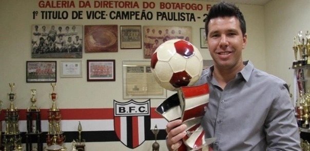 Doni, em 2013, de volta ao Botafogo de Ribeirão Preto. Foto: UOL